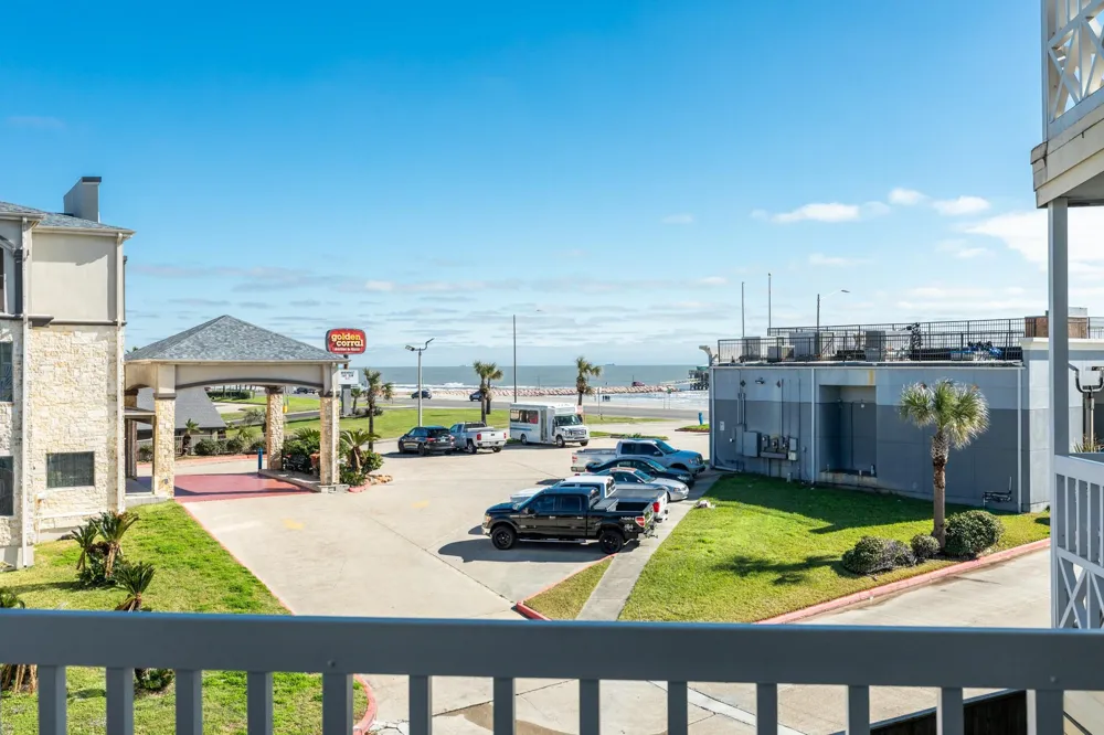 6300 Seawall Boulevard #3215 Galveston, TX 77551