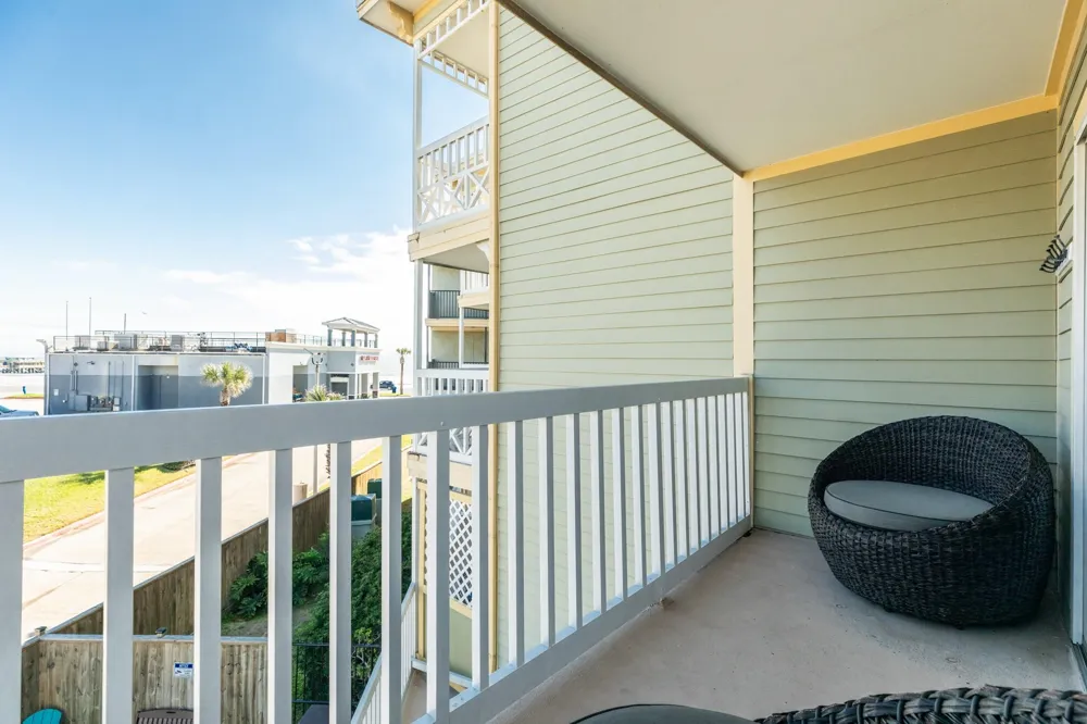 6300 Seawall Boulevard #3215 Galveston, TX 77551