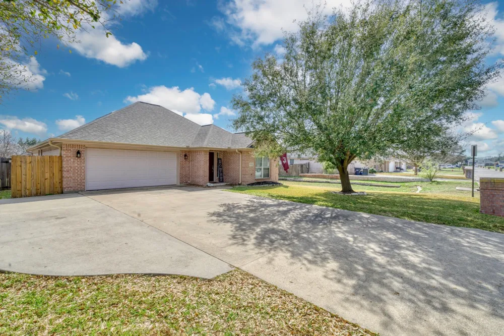 1008 Gardenia Street College Station, TX 77845