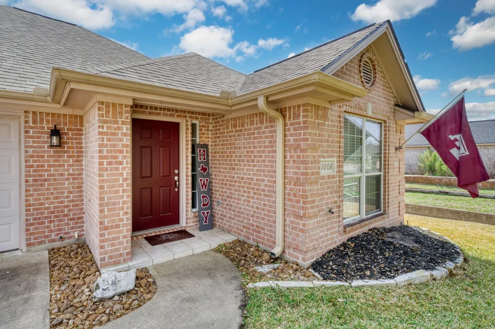 1008 Gardenia Street College Station, TX 77845