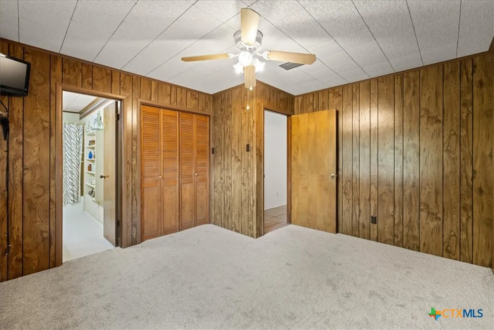 130 Elm Street Flatonia, TX 78941