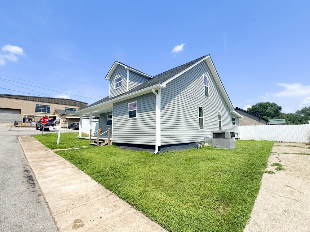 112 Cato St Hartsville, TN 37074