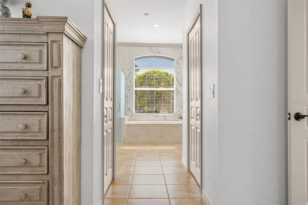 3333 YONGE AVENUE #13 Sarasota, FL 34235