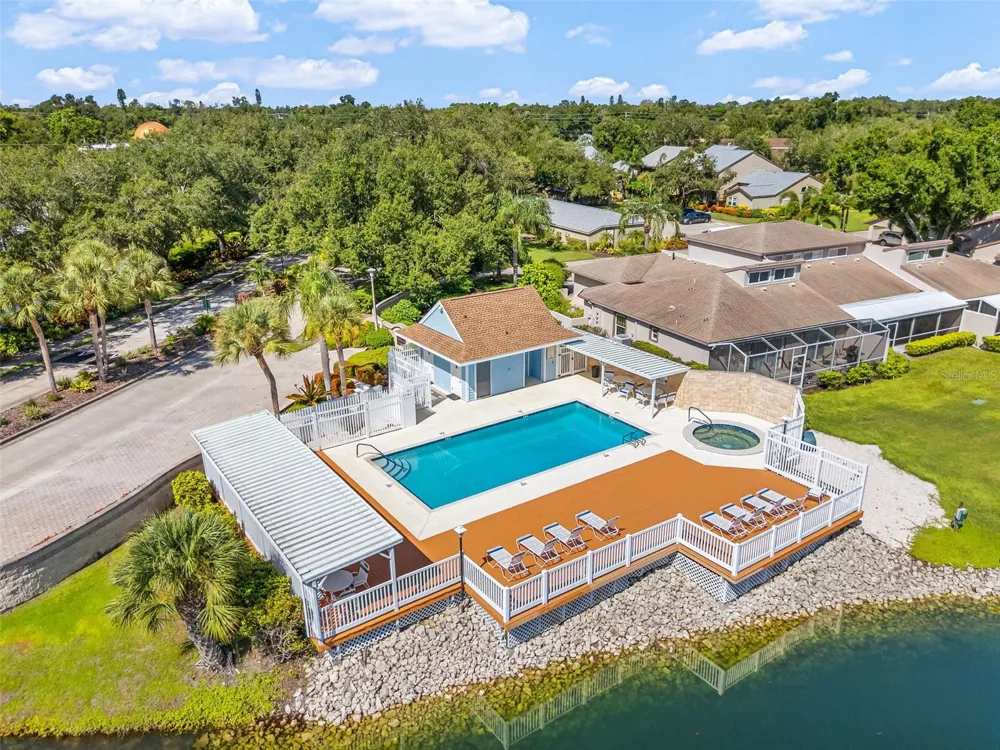 3333 YONGE AVENUE #13 Sarasota, FL 34235