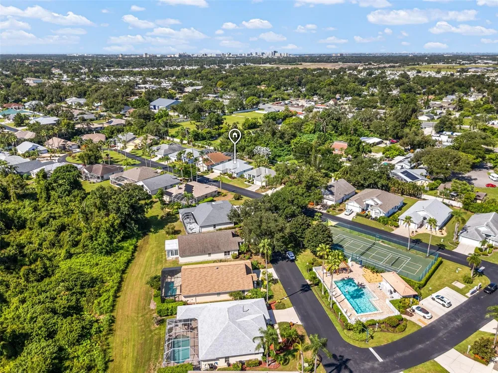 3333 YONGE AVENUE #13 Sarasota, FL 34235
