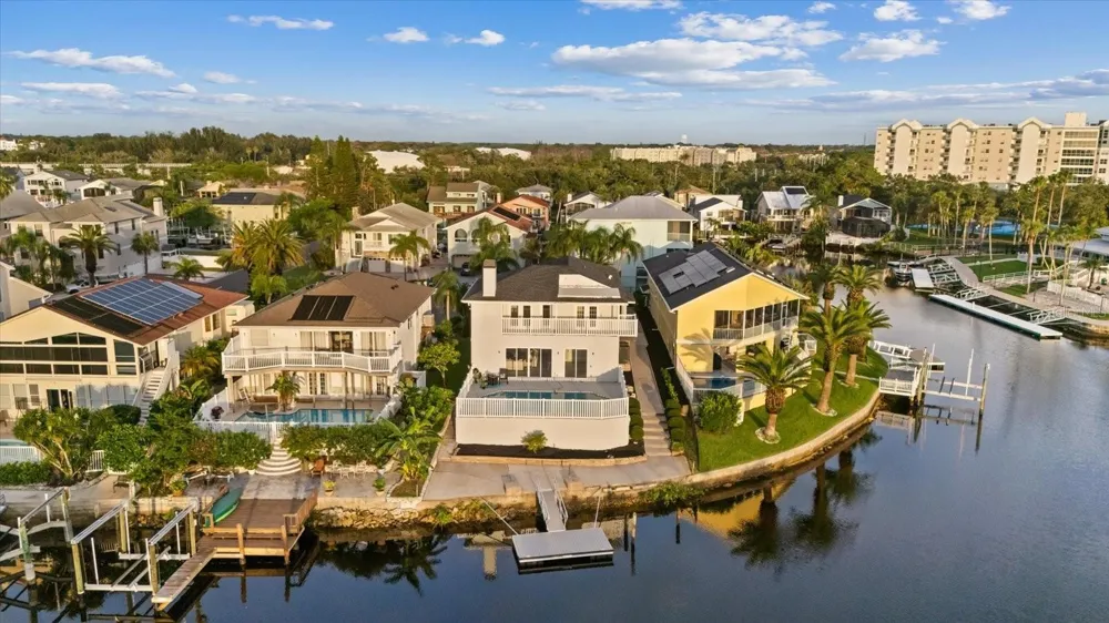 6121 BAYSIDE DRIVE New Port Richey, FL 34652
