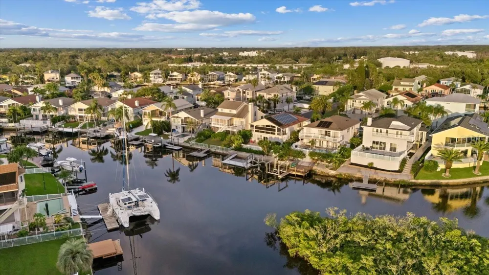 6121 BAYSIDE DRIVE New Port Richey, FL 34652