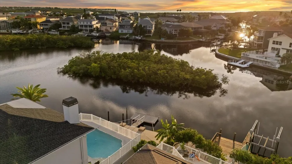 6121 BAYSIDE DRIVE New Port Richey, FL 34652