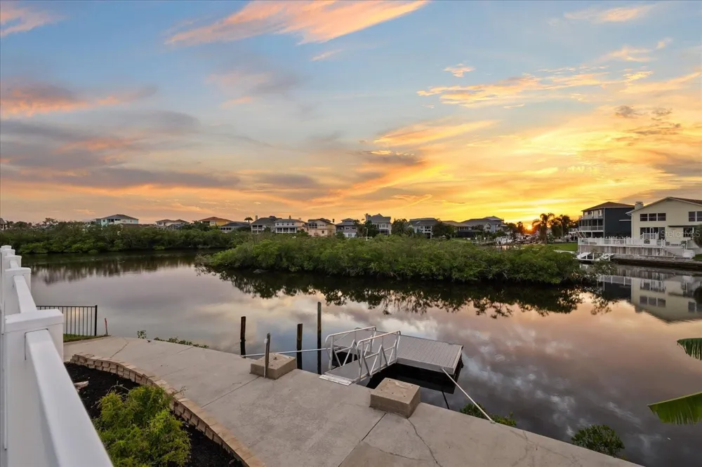 6121 BAYSIDE DRIVE New Port Richey, FL 34652
