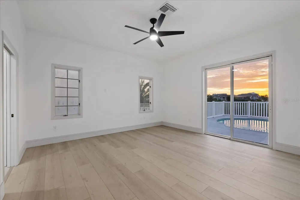 6121 BAYSIDE DRIVE New Port Richey, FL 34652