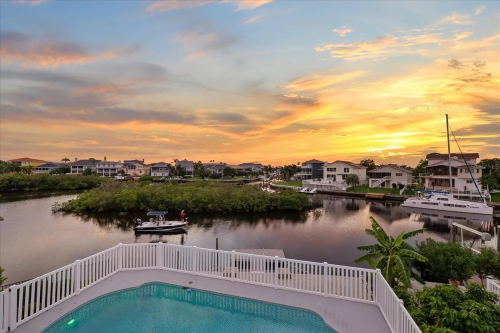 6121 BAYSIDE DRIVE New Port Richey, FL 34652