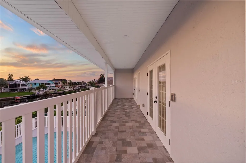 6121 BAYSIDE DRIVE New Port Richey, FL 34652