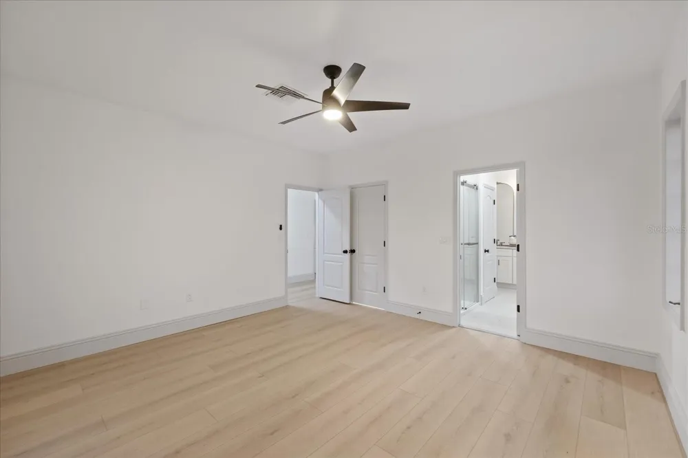 6121 BAYSIDE DRIVE New Port Richey, FL 34652