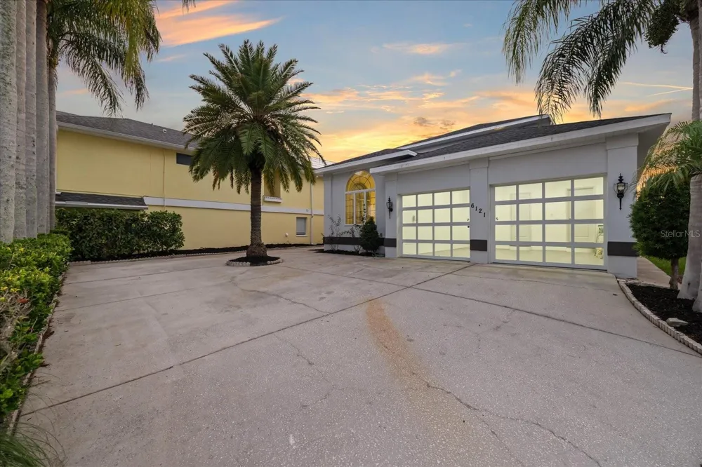 6121 BAYSIDE DRIVE New Port Richey, FL 34652