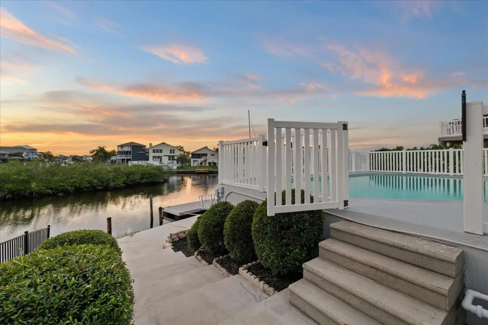 6121 BAYSIDE DRIVE New Port Richey, FL 34652
