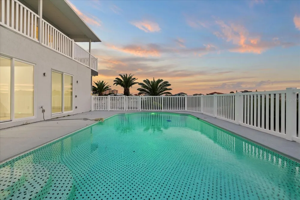 6121 BAYSIDE DRIVE New Port Richey, FL 34652