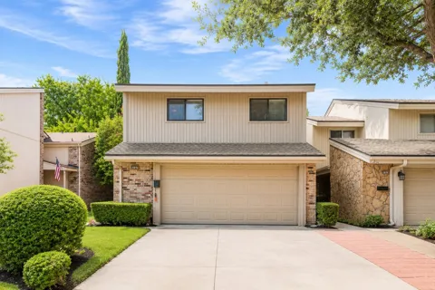 1806 Lakecrest Court