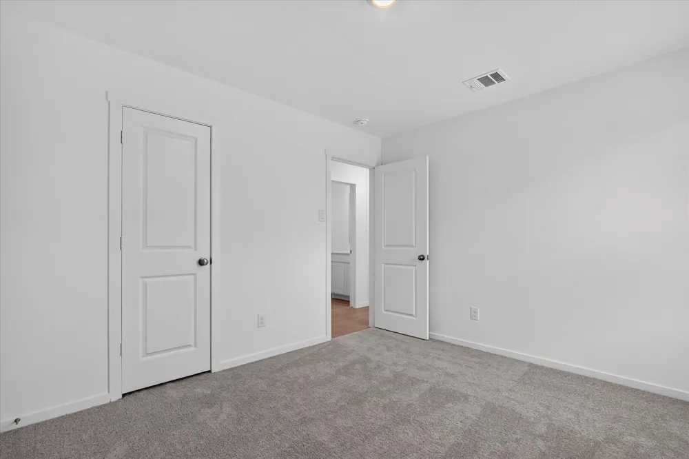 2260 Neyland Drive Ennis, TX 75119