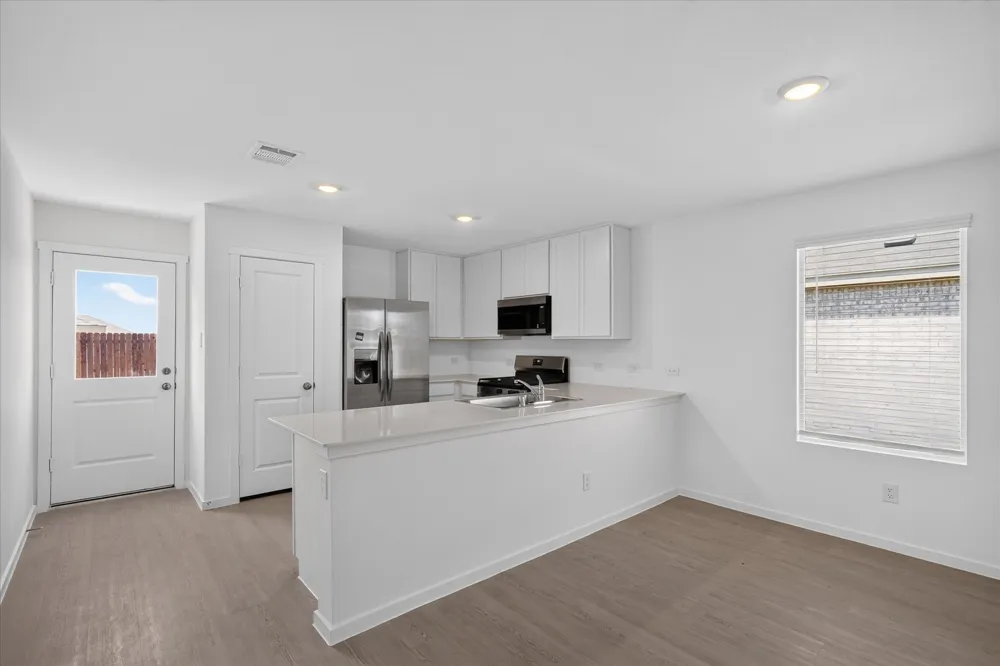 2260 Neyland Drive Ennis, TX 75119