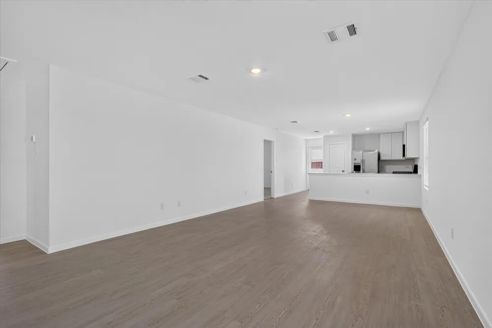 2260 Neyland Drive Ennis, TX 75119