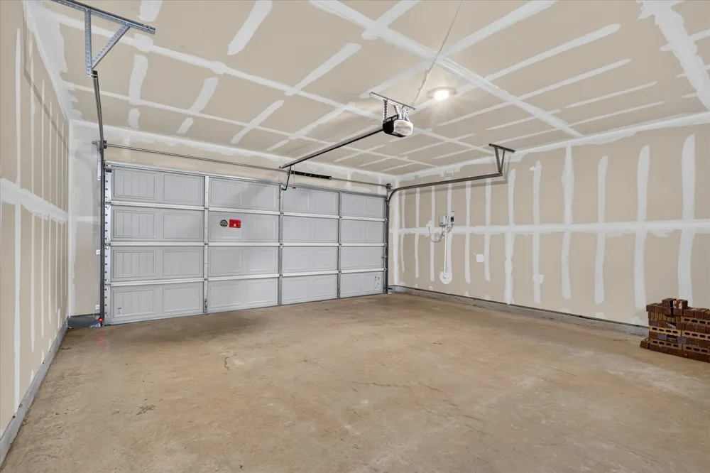 2260 Neyland Drive Ennis, TX 75119