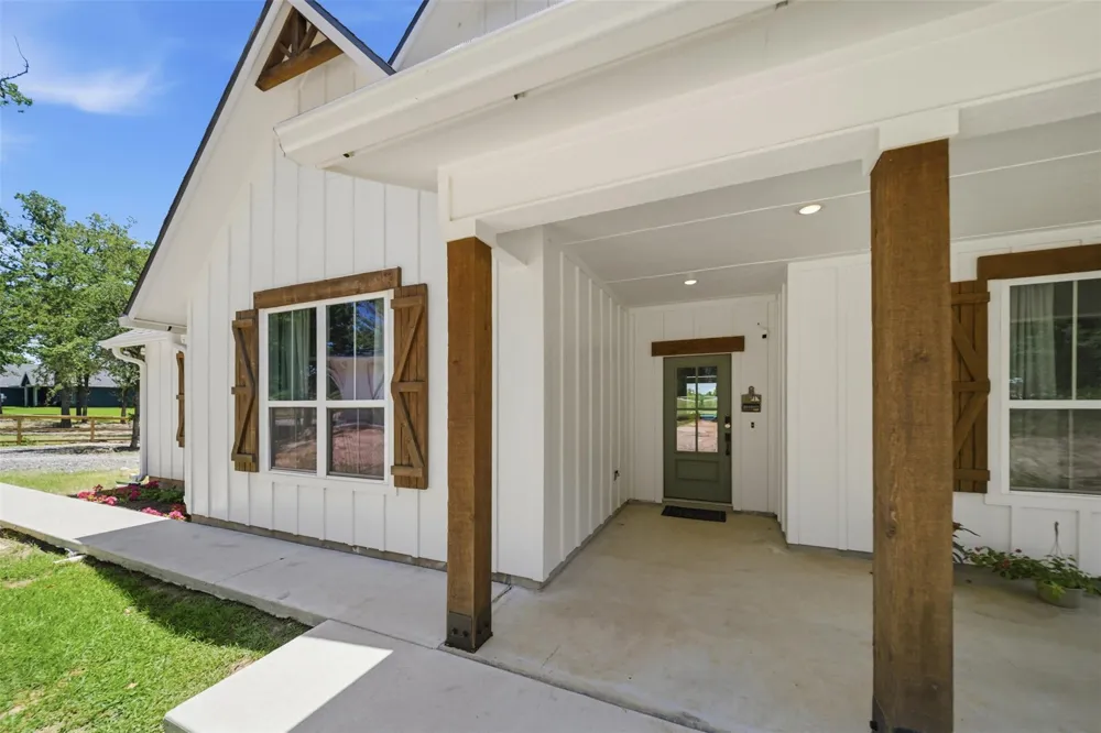 624 County Road 3674 Marquez, TX 77865