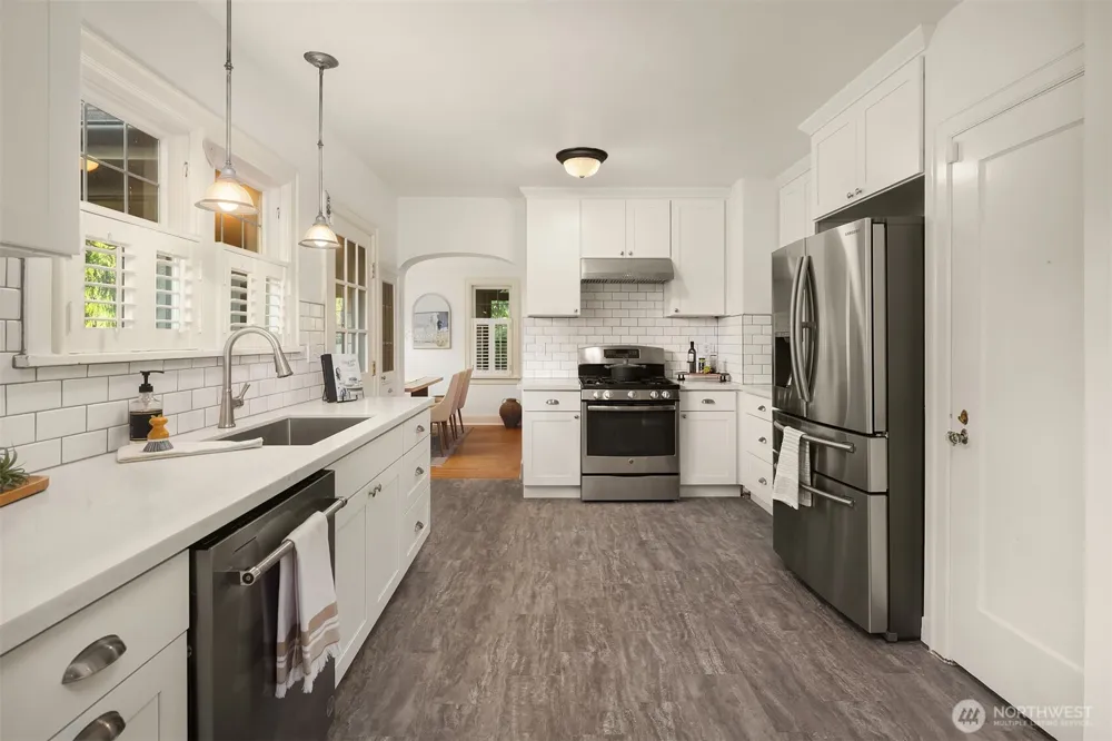 1060 Spruce Street Edmonds, WA 98020