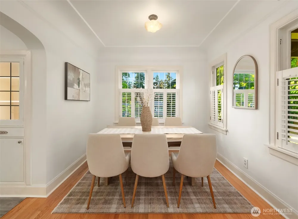 1060 Spruce Street Edmonds, WA 98020