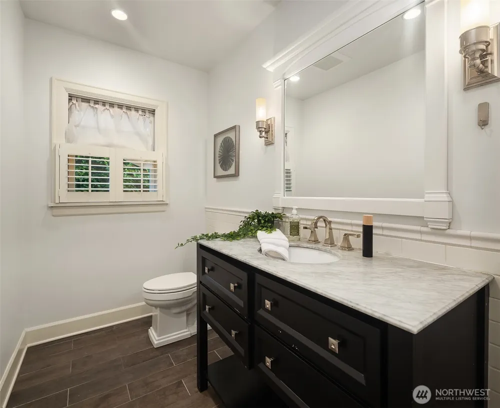 1060 Spruce Street Edmonds, WA 98020