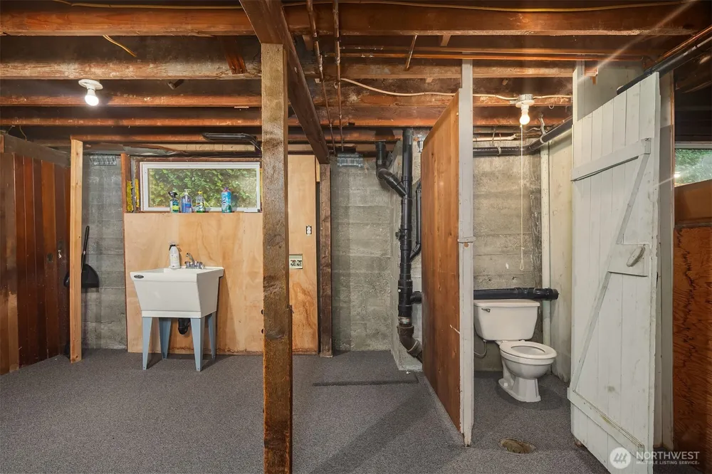 1060 Spruce Street Edmonds, WA 98020