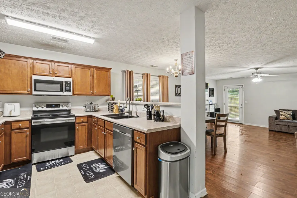 413 Erin CT Villa Rica, GA 30180