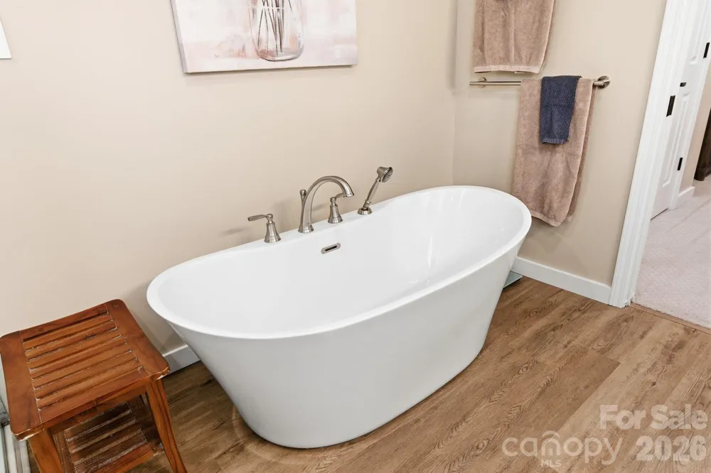 11-C Heather Way Candler, NC 28715