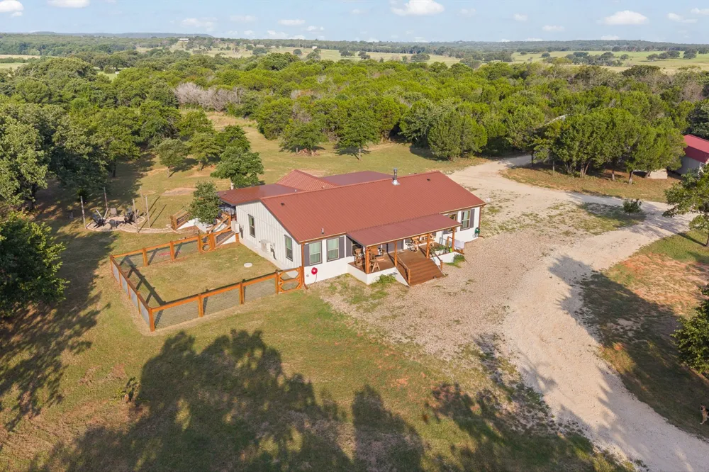 1647 County Road 1004 Glen Rose, TX 76690