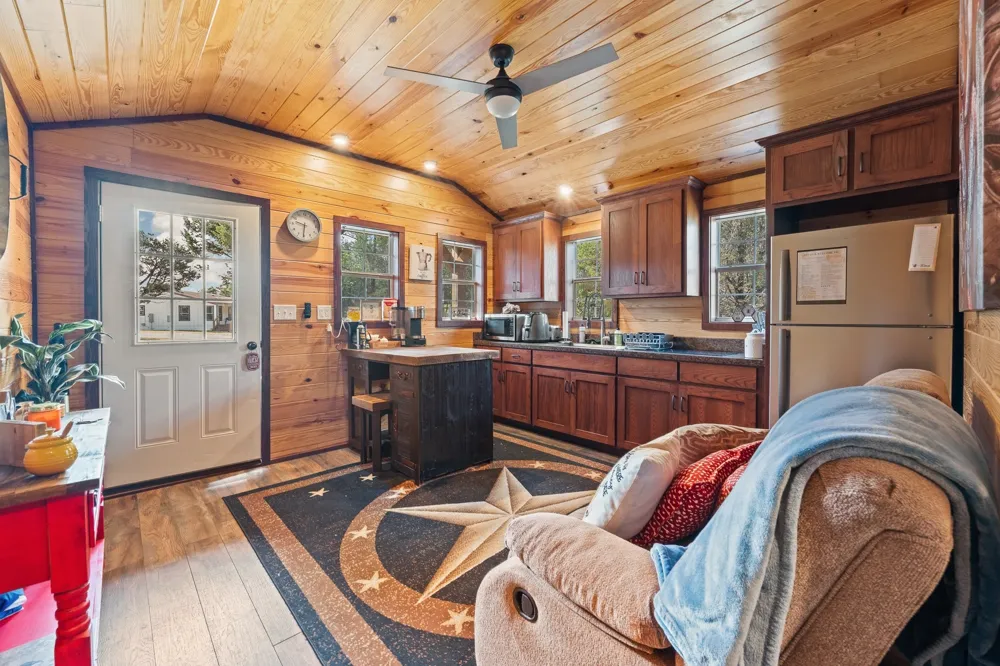 1647 County Road 1004 Glen Rose, TX 76690