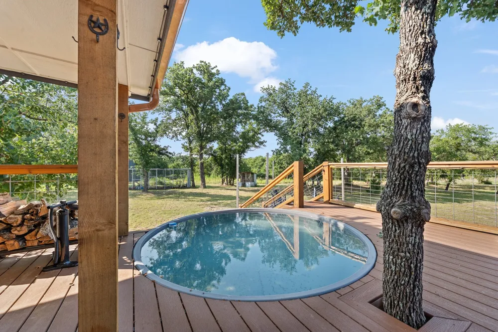 1647 County Road 1004 Glen Rose, TX 76690