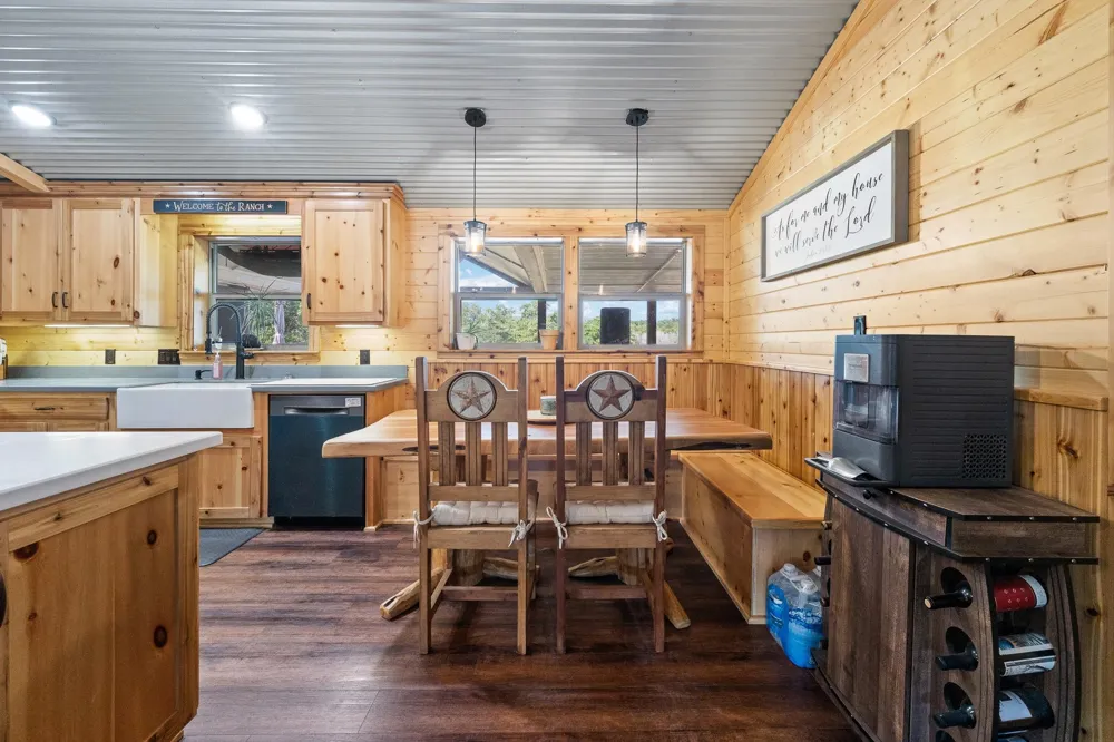 1647 County Road 1004 Glen Rose, TX 76690