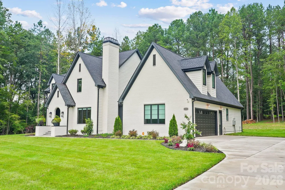 6528 Great Blue Path Clover, SC 29710