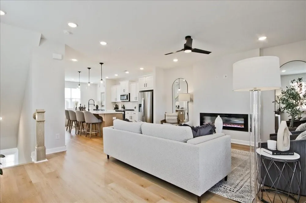1967 Deco Drive Kennesaw, GA 30144