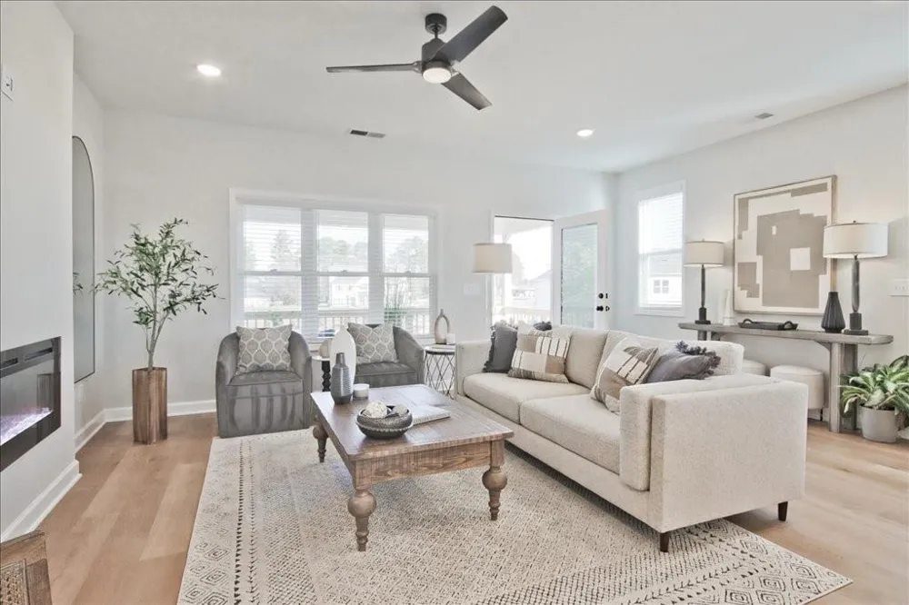 1967 Deco Drive Kennesaw, GA 30144