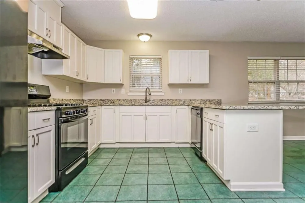 124 Springvalley Circle Stockbridge, GA 30281