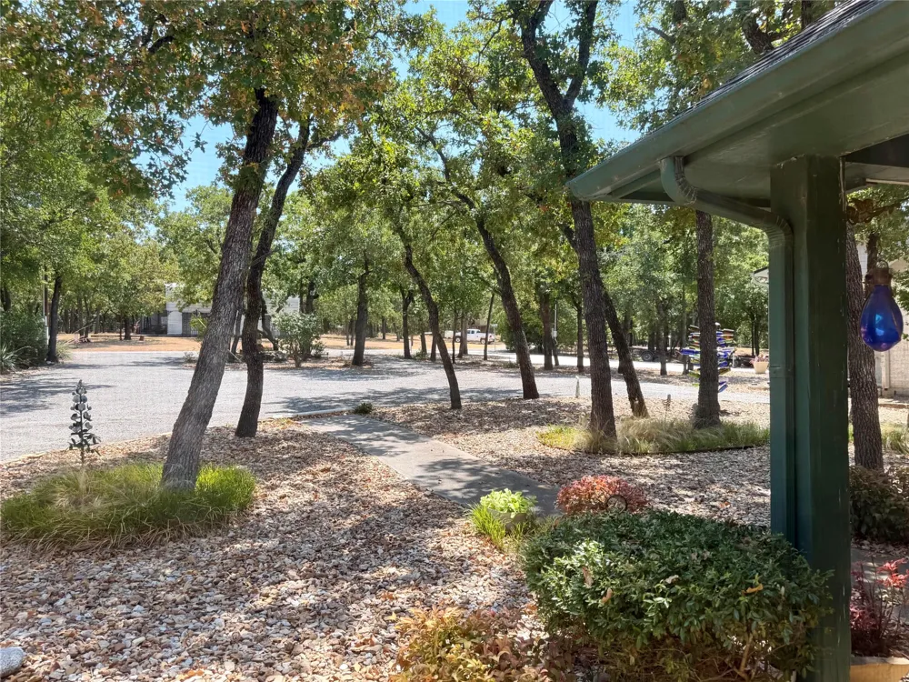 459 County Road 1742 Chico, TX 76431