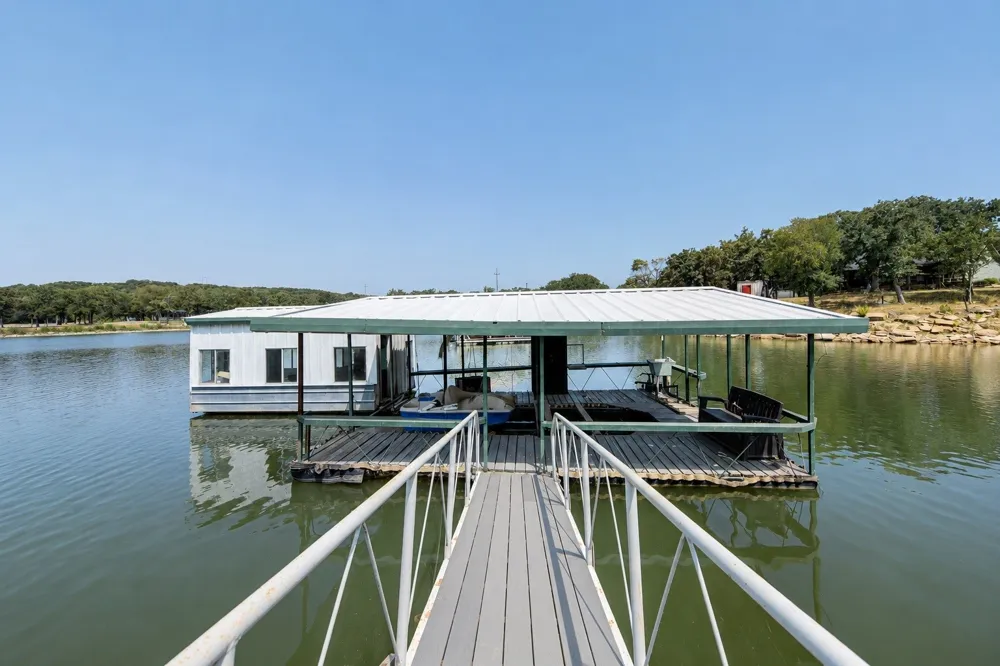 459 County Road 1742 Chico, TX 76431