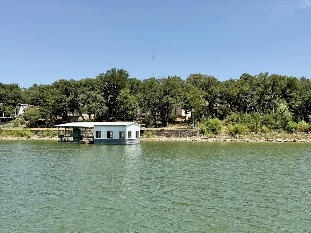 459 County Road 1742 Chico, TX 76431