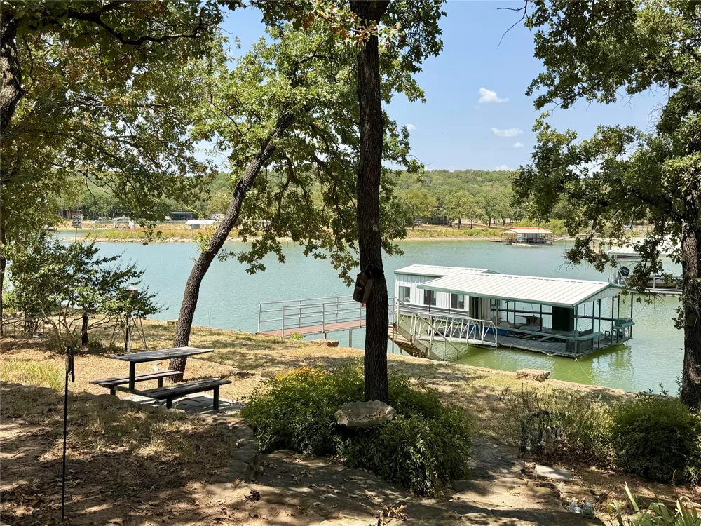 459 County Road 1742 Chico, TX 76431
