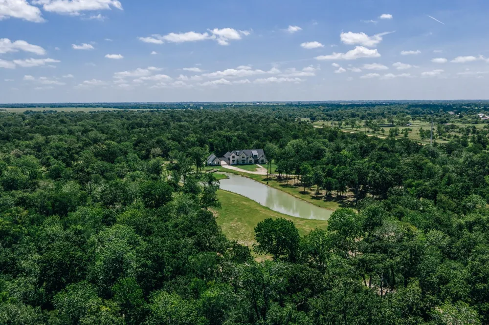 40051 Mesquite Hempstead, TX 77445