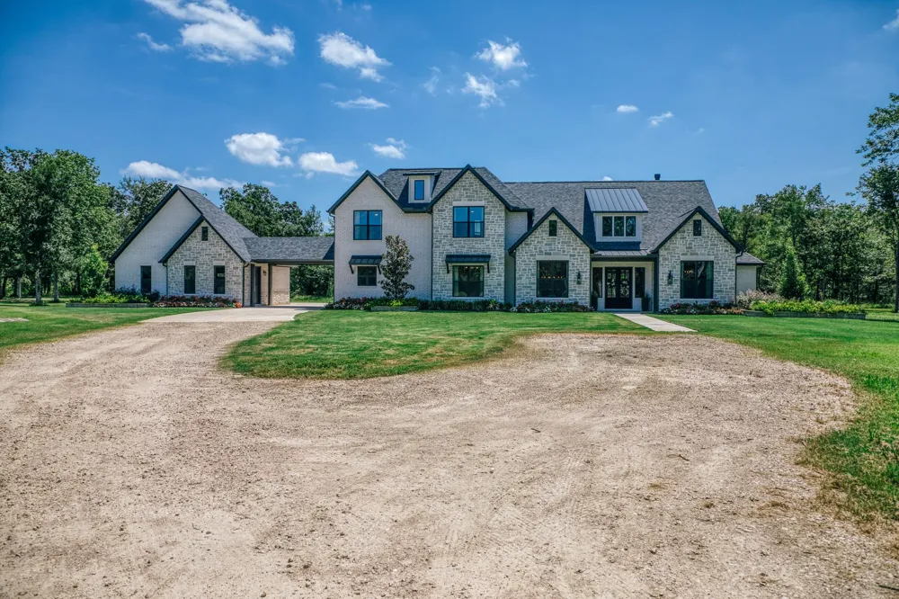 40051 Mesquite Hempstead, TX 77445