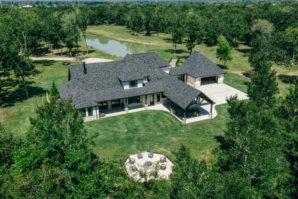 40051 Mesquite Hempstead, TX 77445