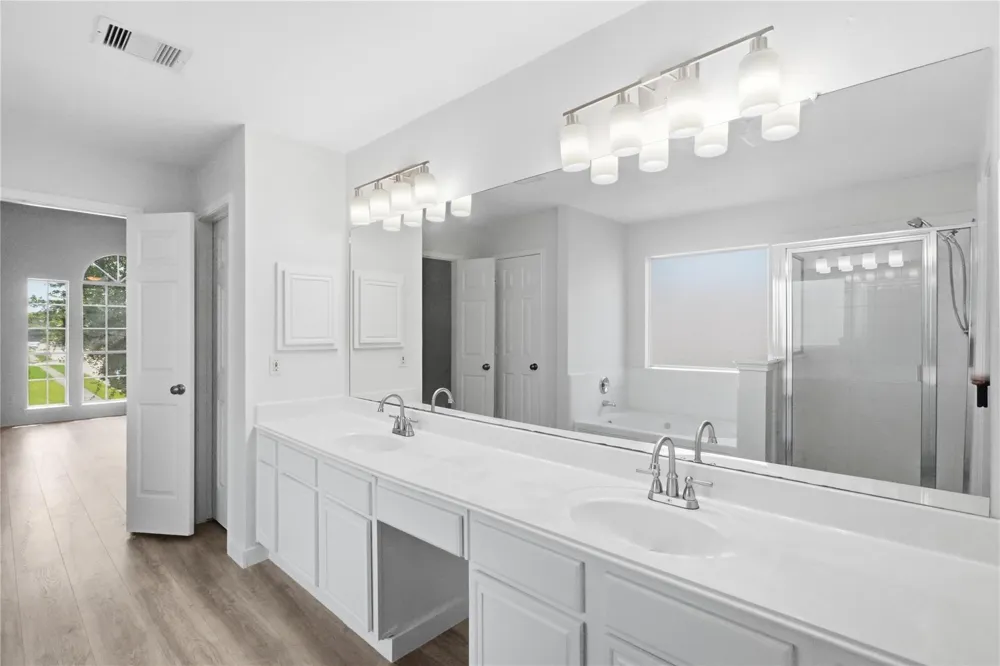 13138 Leader Street Houston, TX 77072