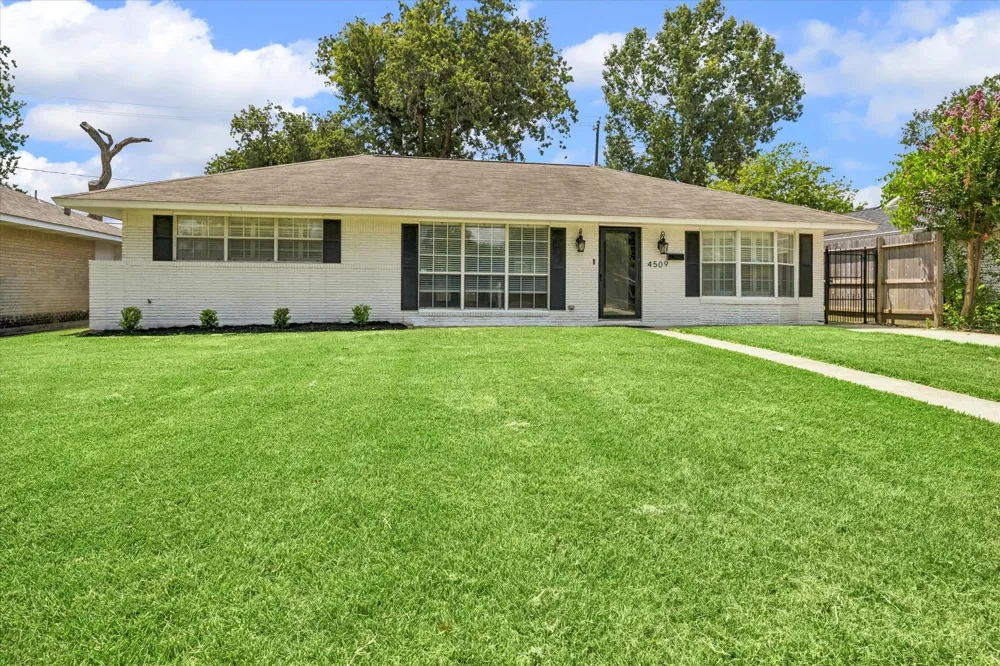 4509 Libbey Lane Houston, TX 77092