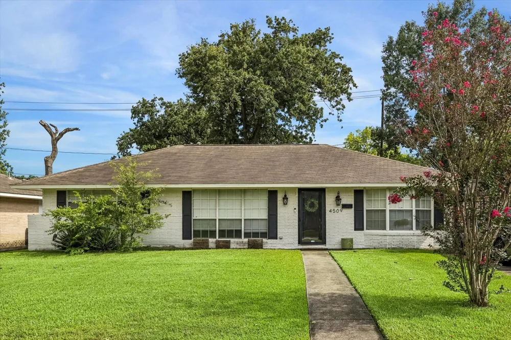 4509 Libbey Lane Houston, TX 77092